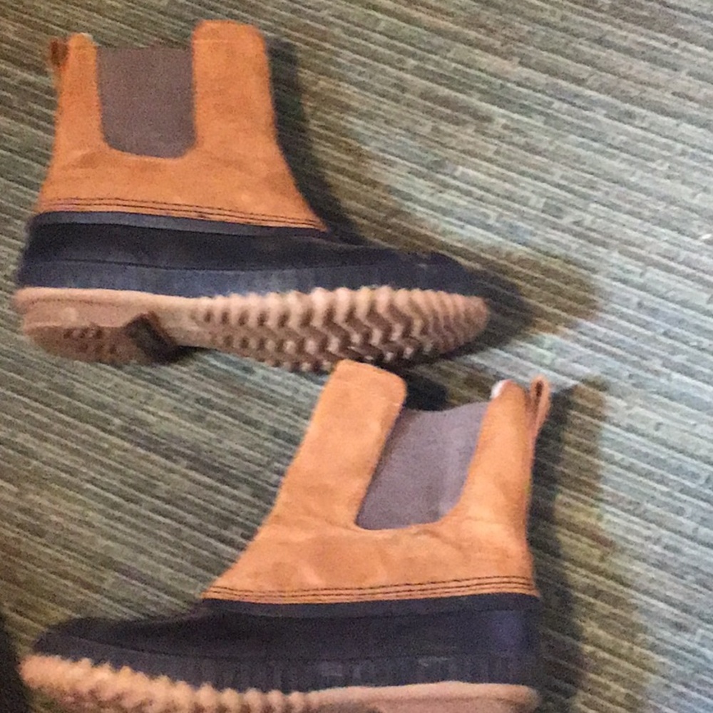Sorel Waterproof pull on boots